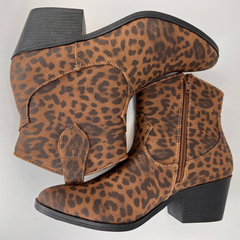 True Craft Womens Winnie Brown Leopard Print Nubuck Side Zip Size 7M Ankle Boots - Picture 7 of 10